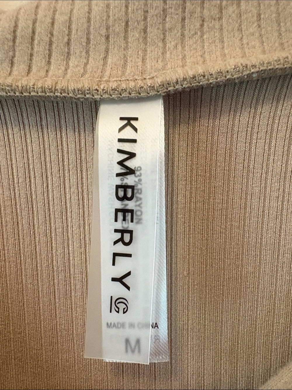 Kimberlye Beige Ribbed Collared V-Neck Cropped Sweatshirt - Picture 3 of 5